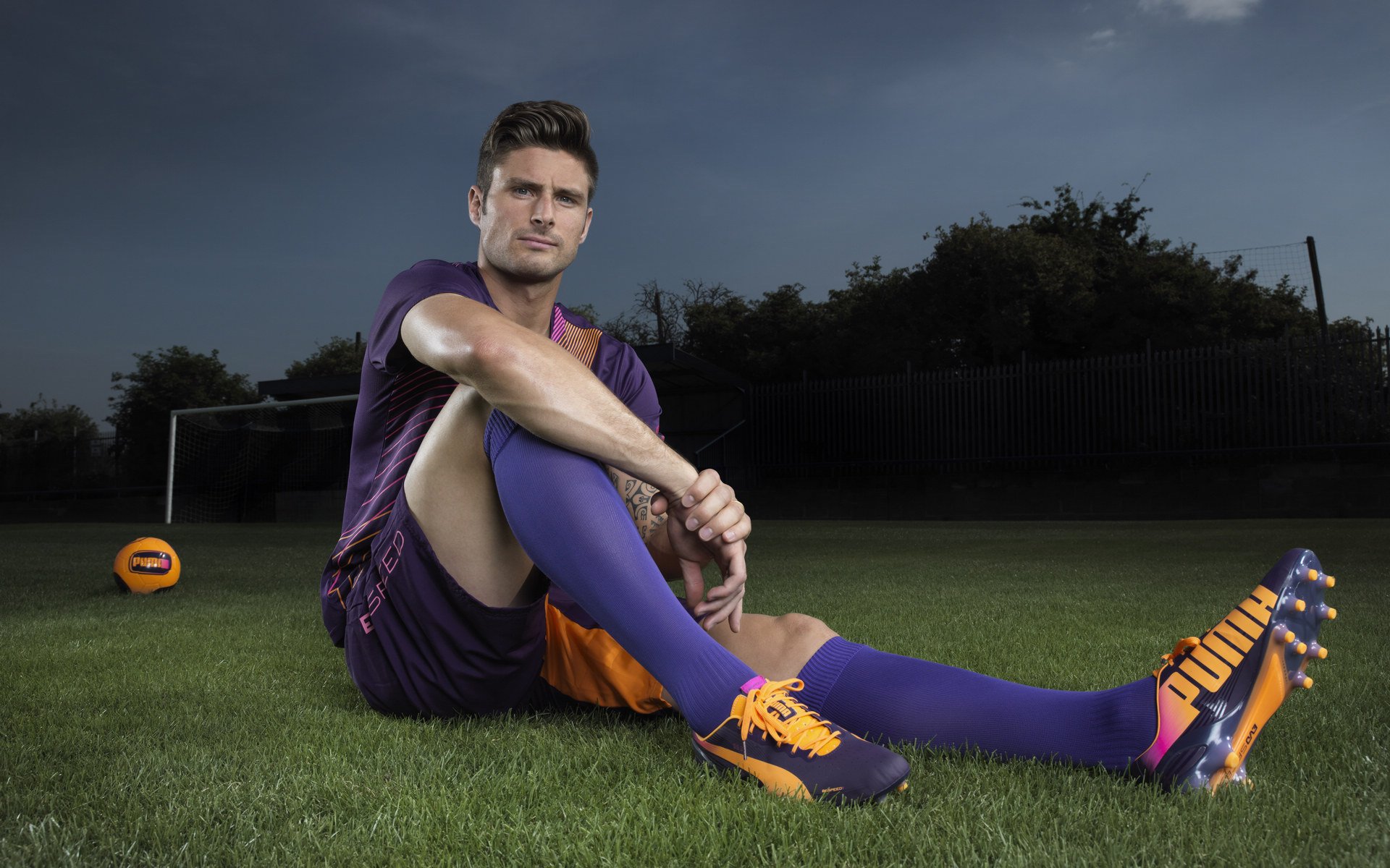 开云体育中国-命运交叉的C组之夜，喀麦隆的孤勇，穆西亚拉的星光，与一场改写世界杯剧本的战术博弈